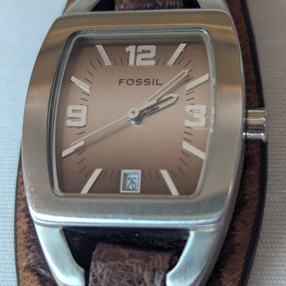 Fossil Brown and Silver Vintage Tonneau With Original Bund Strap. Sweet Watch